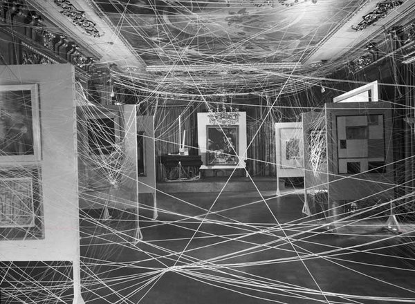 Mile of String, Ducamp, « First paper of surrealism », Whitelaw Reid Mansion, Greene Country, 1942